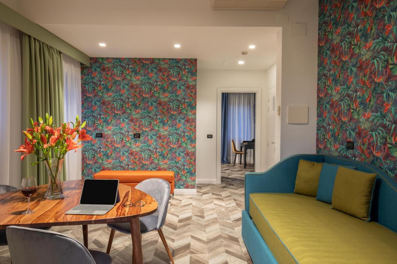 Bloom Hotel Рим Екстер'єр фото